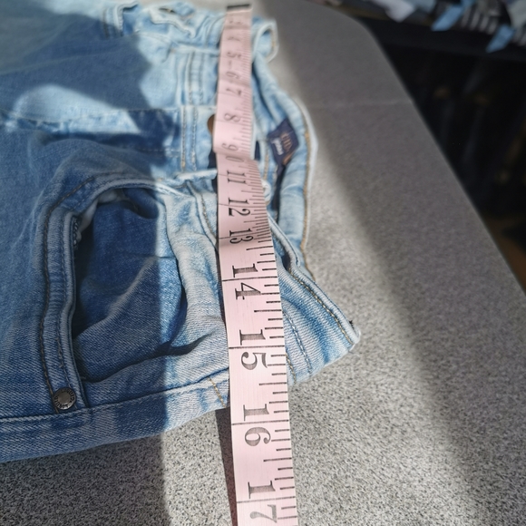 Liquid Jeans Denim Stretch Shorts Size 11/12 - Picture 6 of 9